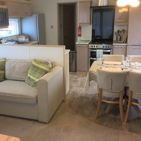 Honeydukes Holiday Lodge, Boat Of Garten, Aviemore Екстериор снимка