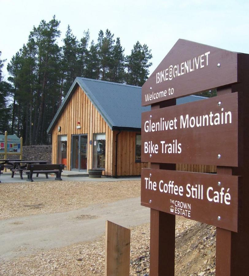 Honeydukes Holiday Lodge, Boat Of Garten, Aviemore Екстериор снимка