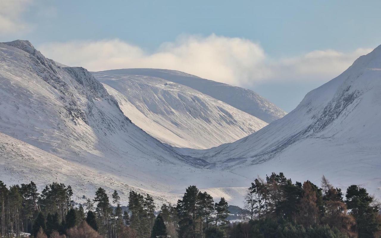 Honeydukes Holiday Lodge, Boat Of Garten, Aviemore Екстериор снимка