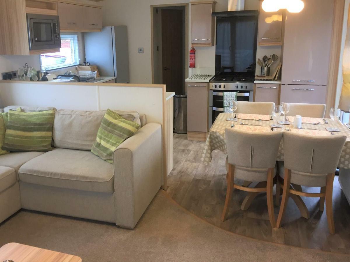Honeydukes Holiday Lodge, Boat Of Garten, Aviemore Екстериор снимка